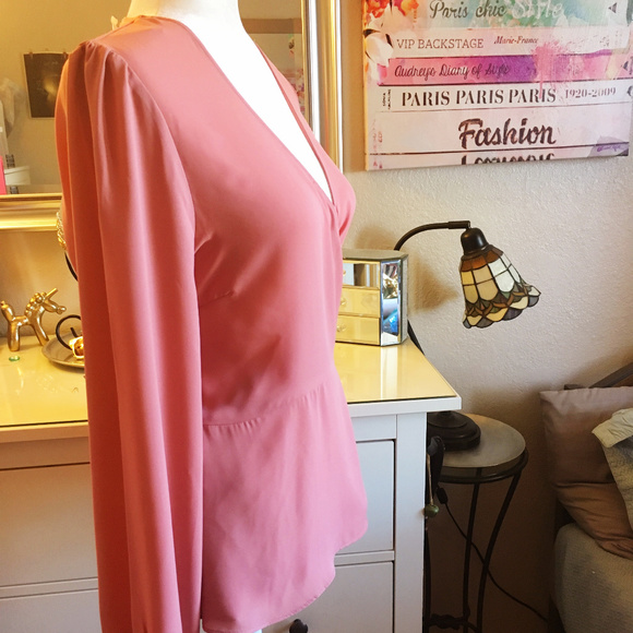 ROSE & OLIVE Long Sleeve Wrap Blouse, Size L - Picture 4 of 8